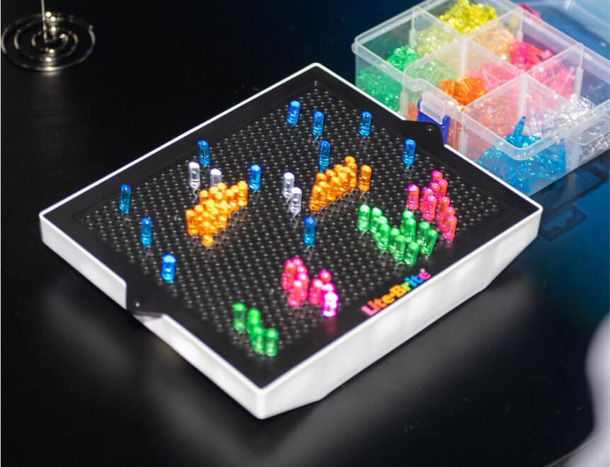 the classic lite-brite