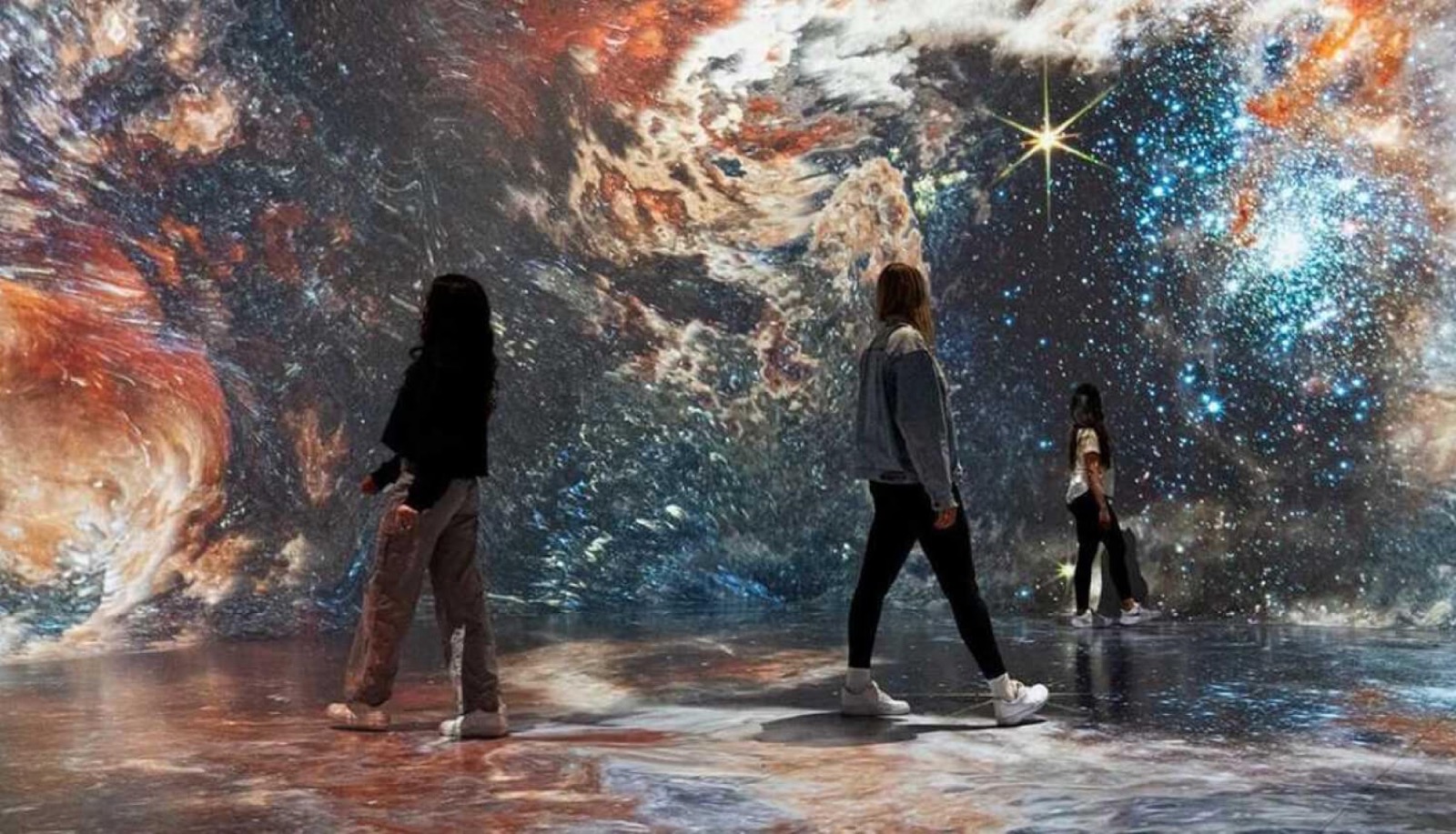 Illuminarium Toronto interior
